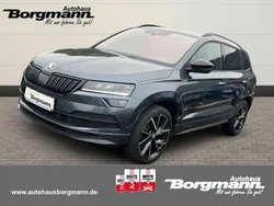 Grau Gebraucht 2021 Skoda Karoq SportLine SUV | 30.990 € (Fairer Preis)