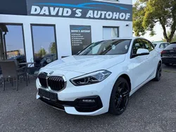 Weiß Gebraucht 2021 BMW 118 Sport Line Kleinwagen | 23.200 € (Fairer Preis)