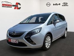Silber Gebraucht 2015 Opel Zafira Tourer drive Van / Kleinbus | 12.530 € (Fairer Preis)