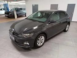 Grau Gebraucht 2018 VW Polo Highline Limousine | 11.950 € (Fairer Preis)