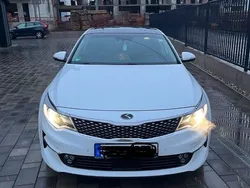 Weiß Gebraucht 2016 Kia Optima Spirit Limousine | 11.999 € (Teuer)