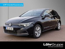 Deep black perleffekt Gebraucht 2022 VW Golf VIII Style Limousine | 25.980 € (Etwas zu teuer)