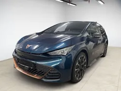 Aurorablau Gebraucht 2024 Cupra Born Kleinwagen | 47.960 €