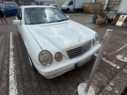 Weiß Gebraucht 2000 Mercedes E270 Limousine | 4.600 €
