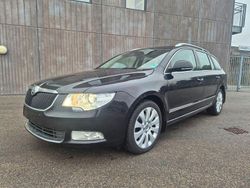 Schwarz Gebraucht 2010 Skoda Superb Elegance Kombi | 3.850 € (Fairer Preis)