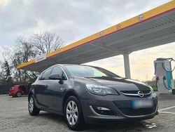Blau Gebraucht 2015 Opel Astra Limousine | 5.000 € (Fairer Preis)