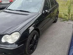 Gebraucht 2005 Mercedes C230 Avantgarde Limousine | 3.000 € (Fairer Preis)