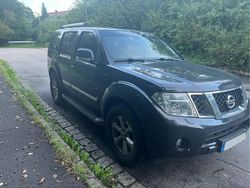 Schwarz Gebraucht 2012 Nissan Pathfinder SUV | 17.900 € (Etwas zu teuer)