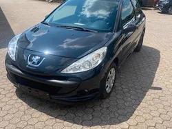 Schwarz Gebraucht 2009 Peugeot 206+ Kleinwagen | 2.500 €