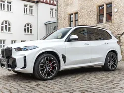 Weiß Gebraucht 2023 BMW X5 M Sport SUV | 62.999 € (Superpreis)