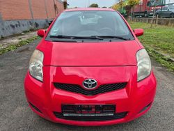 Rot Gebraucht 2009 Toyota Yaris Cool Limousine | 1.750 € (Guter Preis)