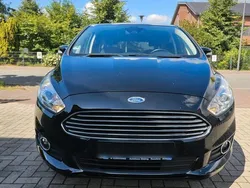 Schwarz Gebraucht 2016 Ford Galaxy S Van / Kleinbus | 11.500 € (Fairer Preis)