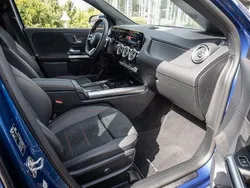 Blau / spektralblau Gebraucht 2024 Mercedes GLA250 Advanced Plus SUV | 49.220 € (Etwas zu teuer)
