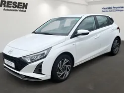 Weiß Gebraucht 2024 Hyundai i20 Trend Limousine | 21.390 € (Teuer)