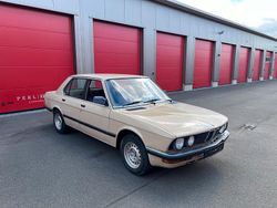 Beige Gebraucht 1982 BMW 518 Basis Limousine | 7.000 €