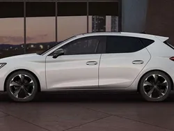 Glacial weiß metallic Neu 2025 Cupra Leon Limousine | 33.936 € (Guter Preis)