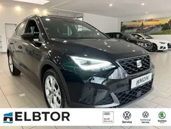 Mitternachtsschwarz Gebraucht 2023 Seat Arona FR SUV | 19.980 € (Fairer Preis)