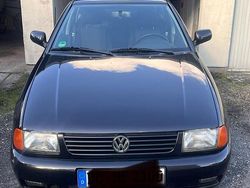 Schwarz Gebraucht 1998 VW Polo Classicline Limousine | 1.600 € (Fairer Preis)