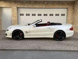 Weiß Gebraucht 2009 Mercedes SL63 AMG AMG Cabrio | 59.990 €