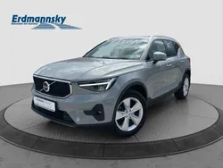 Vapour grey (grau) Gebraucht 2023 Volvo XC40 Core SUV | 32.440 € (Guter Preis)