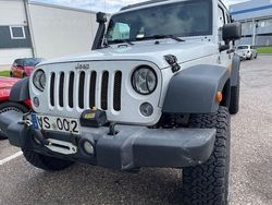 Weiß Gebraucht 2015 Jeep Wrangler Unlimited Rubicon SUV | 49.990 €