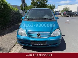 Blau Gebraucht 2001 Mercedes A140 Classic Van / Kleinbus | 950 € (Guter Preis)