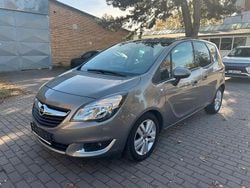 Grau Gebraucht 2015 Opel Meriva Van / Kleinbus | 7.490 € (Fairer Preis)