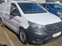 Arktikweiss Gebraucht 2016 Mercedes Vito Van / Kleinbus | 11.990 € (Guter Preis)