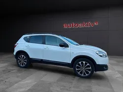 Weiß Gebraucht 2013 Nissan Qashqai 360º SUV | 7.490 € (Guter Preis)