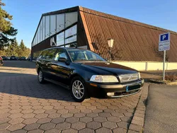 Schwarz Gebraucht 2003 Volvo V40 Kombi | 449 € (Superpreis)