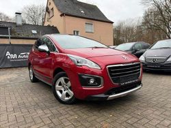 Rot Gebraucht 2015 Peugeot 3008 Allure Van / Kleinbus | 9.300 € (Teuer)