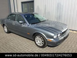 Grau Gebraucht 2003 Jaguar XJ6 Limousine | 24.890 €