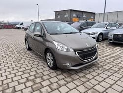 Grau Gebraucht 2013 Peugeot 208 Active Kleinwagen | 3.650 € (Guter Preis)