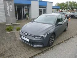 Grau Gebraucht 2024 VW Golf VIII Move Limousine | 23.899 € (Guter Preis)