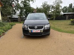 Schwarz Gebraucht 2009 VW Touran Freestyle Van / Kleinbus | 2.100 € (Superpreis)