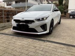 Weiß Gebraucht 2020 Kia ProCeed GT GT Kleinwagen | 22.399 € (Guter Preis)