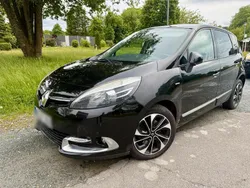 Schwarz Gebraucht 2016 Renault Scénic III Bose Edition Van / Kleinbus | 6.300 € (Guter Preis)