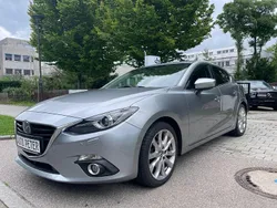 Grau Gebraucht 2015 Mazda 3 Sports-Line Limousine | 7.800 € (Fairer Preis)