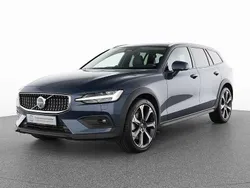 Gebraucht 2024 Volvo V60 CC Kombi | 46.880 € (Etwas zu teuer)