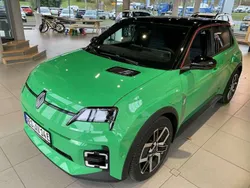 Pop green metallic Gebraucht 2024 Renault R5 Techno Kleinwagen | 32.890 € (Fairer Preis)