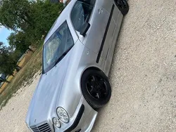 Silber Gebraucht 1997 Mercedes CLK320 Coupé | 2.000 €