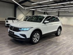 Weiß Gebraucht 2022 VW Tiguan Life SUV | 20.350 € (Superpreis)