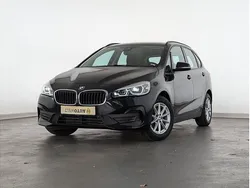 Saphirschwarz Gebraucht 2018 BMW 218 Active Tourer Advantage Van / Kleinbus | 19.460 € (Fairer Preis)