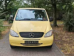 Gelb Gebraucht 2006 Mercedes Vito Van / Kleinbus | 5.450 €
