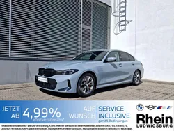 Grau Gebraucht 2024 BMW 330 Performance Limousine | 46.690 € (Etwas zu teuer)