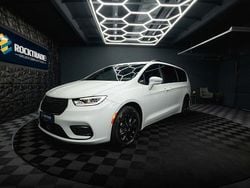 Weiß Gebraucht 2022 Chrysler Pacifica Limited SUV | 32.990 € (Fairer Preis)