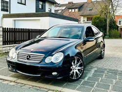 Schwarz Gebraucht 2005 Mercedes C350 AMG Coupé | 1.950 € (Fairer Preis)