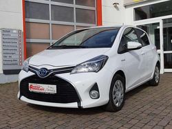 Weiß Gebraucht 2017 Toyota Yaris Hybrid Comfort Kleinwagen | 12.900 € (Fairer Preis)