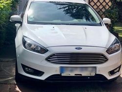 Weiß Gebraucht 2016 Ford Focus Titanium Kombi | 8.700 € (Guter Preis)