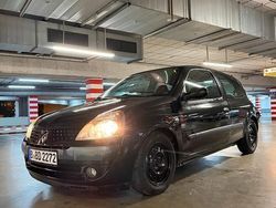Schwarz Gebraucht 2004 Renault Clio II Kleinwagen | 699 €